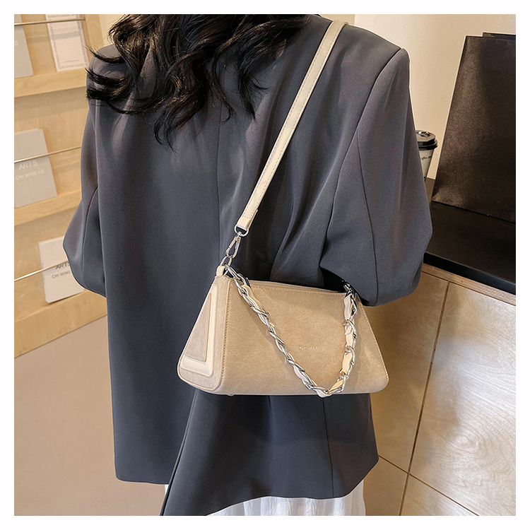 Women's Classic Style Streetwear Solid Color Pu Leather Shopping Bags display picture 12