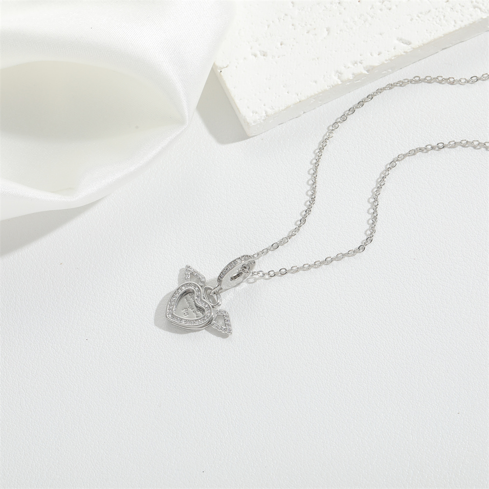 Copper Basic Classic Style Commute Inlay Heart Shape Shell Lock Zircon Pendant Necklace display picture 6