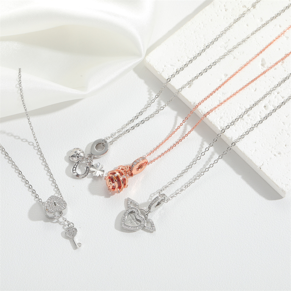Copper Basic Classic Style Commute Inlay Heart Shape Shell Lock Zircon Pendant Necklace display picture 8
