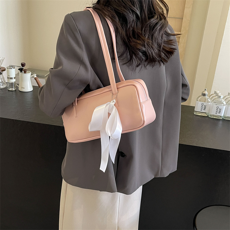 Women's Vintage Style Classic Style Solid Color Pu Leather Shopping Bags display picture 10
