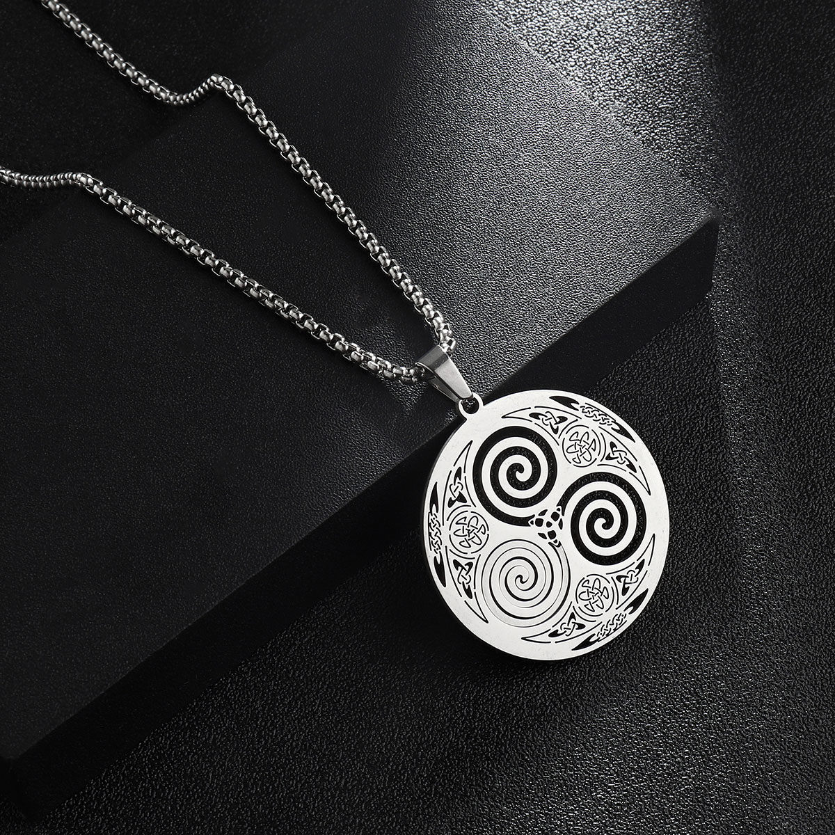 De Base Style Classique Commuer Géométrique Rond Spirale Acier Inoxydable 201 Unisexe Pendentif display picture 3