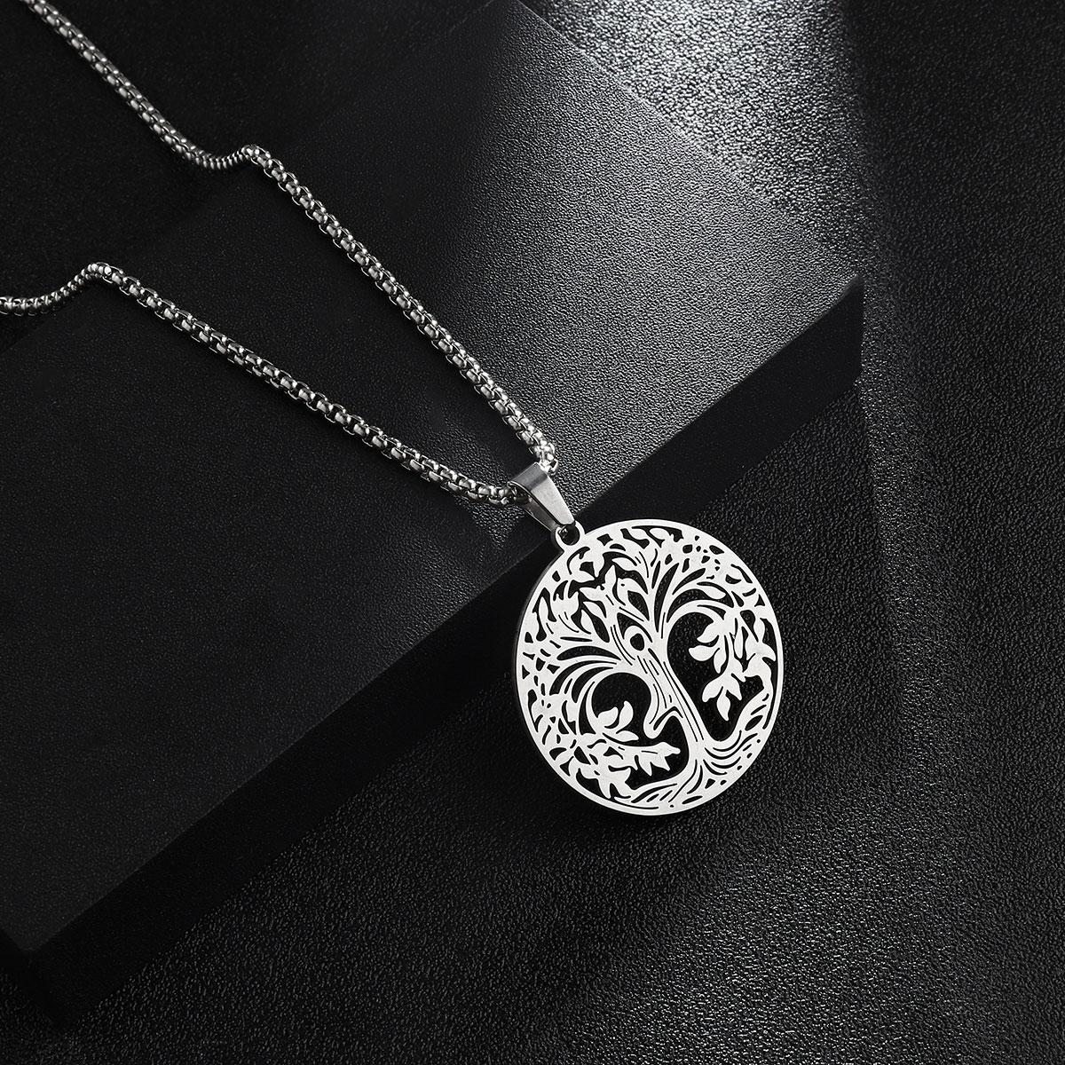 Basic Simple Style Commute Life Tree 201 Stainless Steel Unisex Pendant Necklace display picture 2
