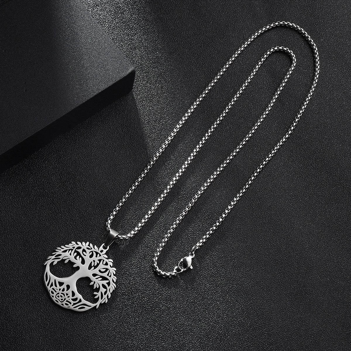 201 Stainless Steel Hip-Hop Hollow Out Round Life Tree Skull Pendant Necklace display picture 18