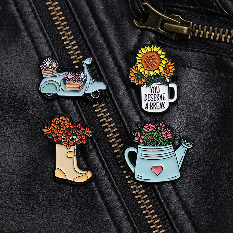 Cartoon Style Cute Cowboy Style Motorcycle Cup Flower Alloy Stoving Varnish Plating Unisex Brooches display picture 5