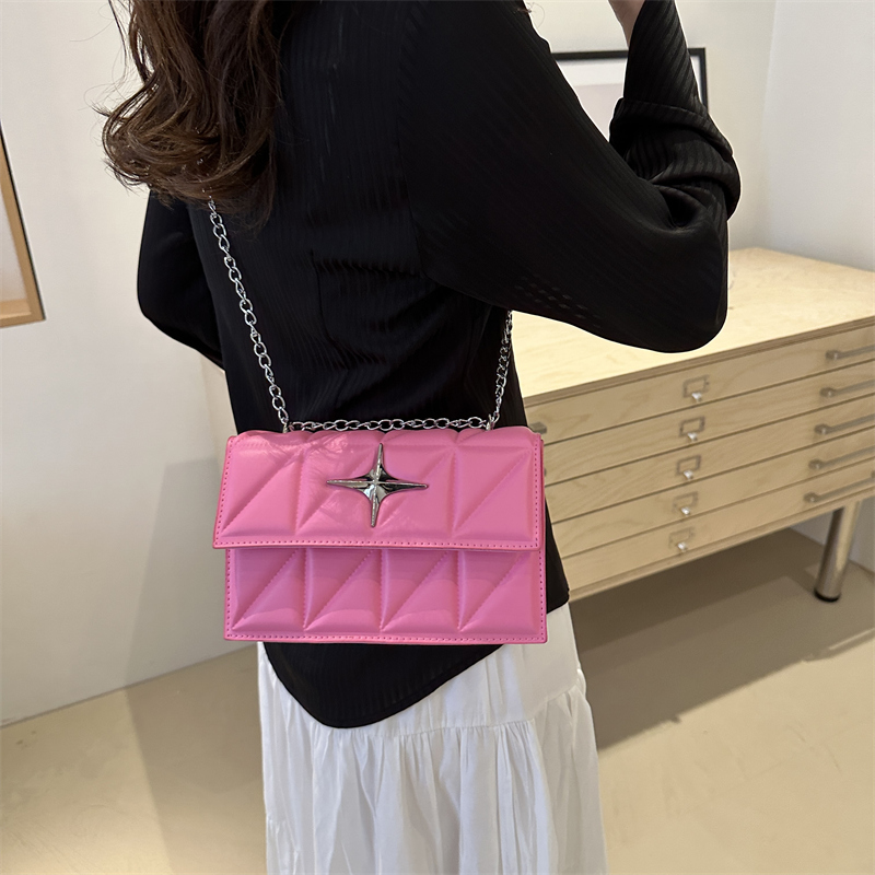 Women's Vintage Style Classic Style Solid Color Lingge Pu Leather Shopping Bags display picture 7