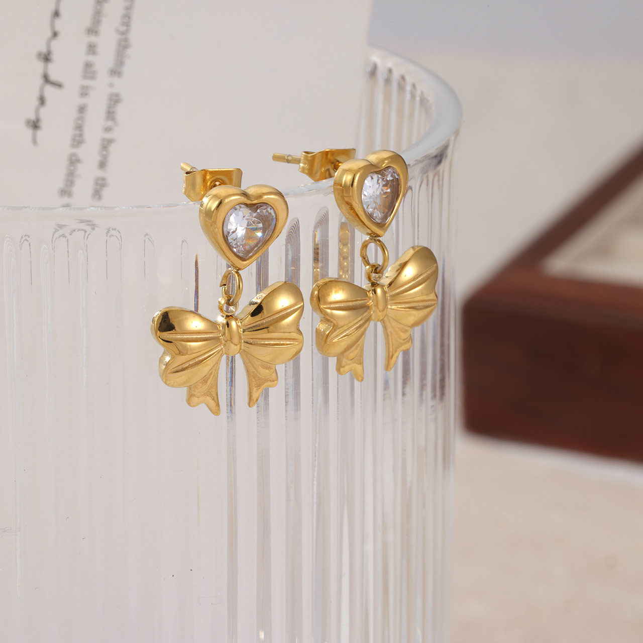 1 Pair Vintage Style Sweet Commute Heart Shape Bow Knot Inlay 304 Stainless Steel Zircon White Gold Plated Gold Plated Drop Earrings display picture 2