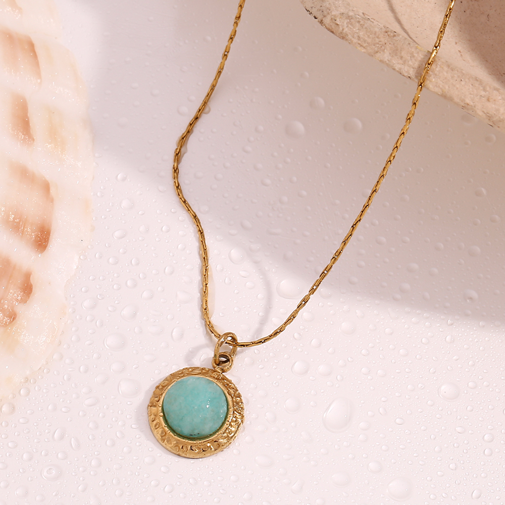 304 Stainless Steel 18K Gold Plated Vintage Style Simple Style Classic Style Plating Inlay Round Turquoise Pendant Necklace display picture 12