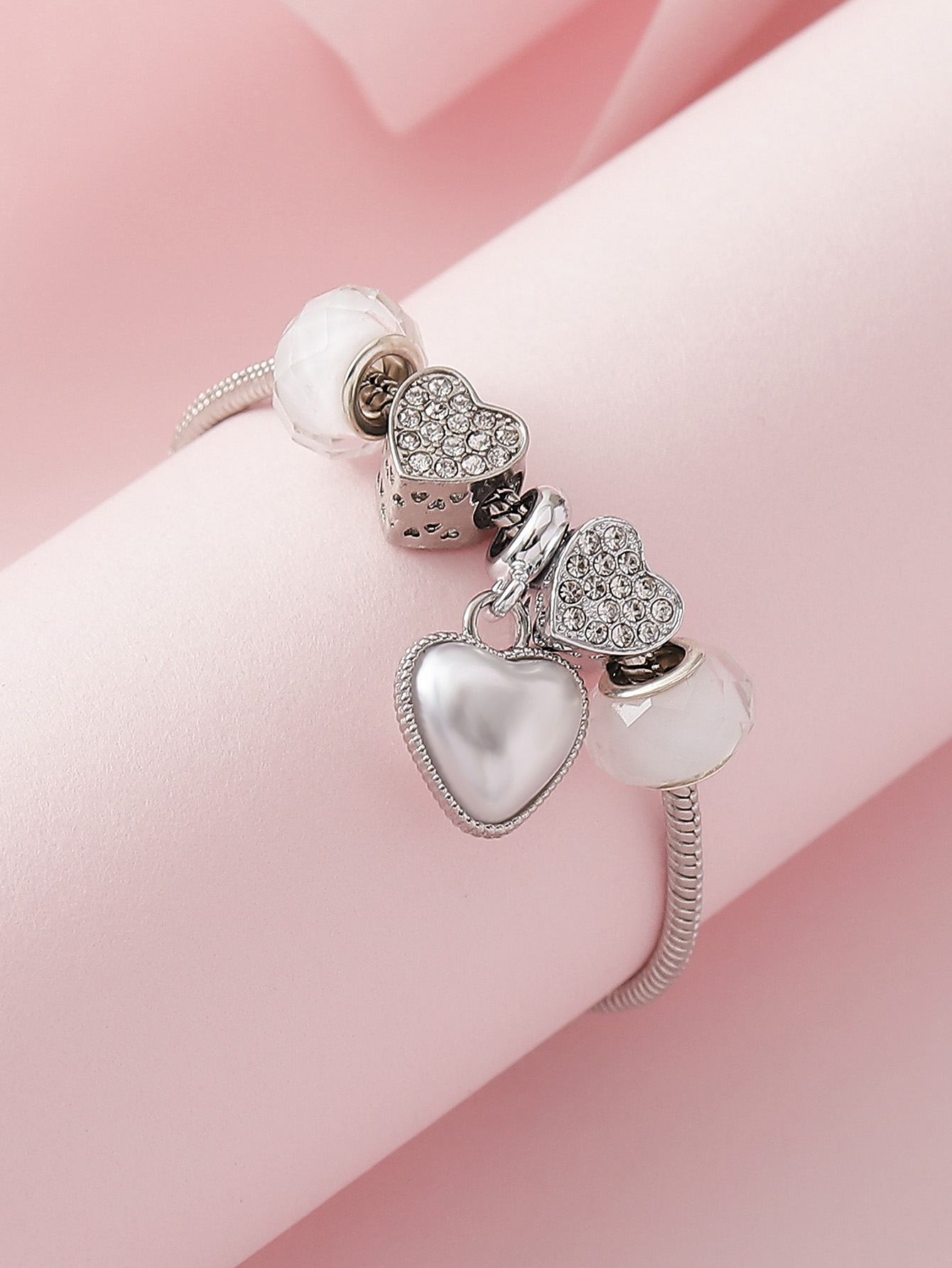 Cute Sweet Heart Shape Alloy Copper Beaded Inlay Rhinestones Women's Bracelets display picture 4
