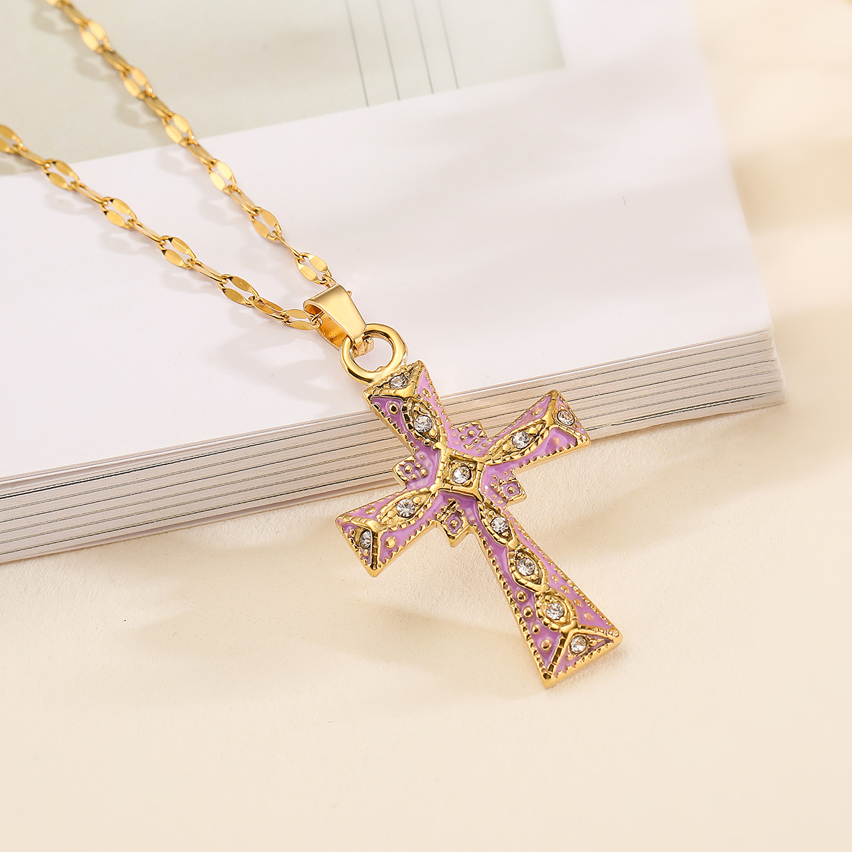 Copper 18K Gold Plated Classic Style Commute Enamel Plating Inlay Cross Zircon Pendant Necklace display picture 3