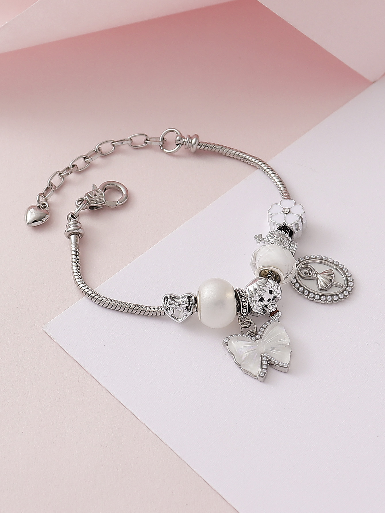 Cute Sweet Human Flower Bow Knot Synthetic Resin Alloy Copper Inlay Rhinestones Women's Bracelets display picture 5