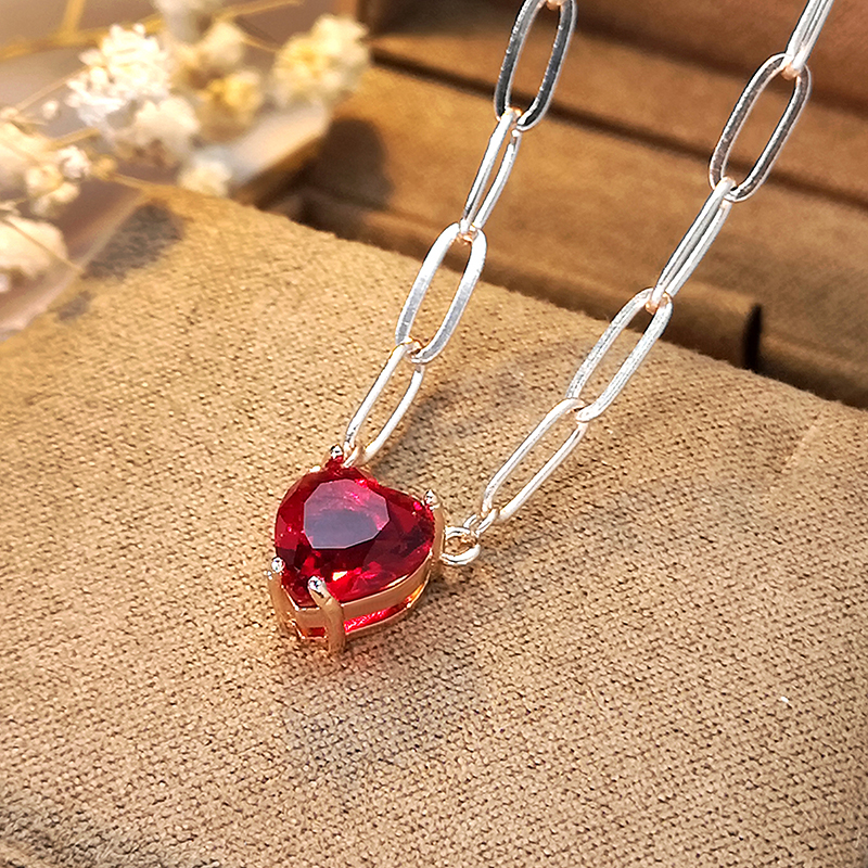 Wholesale Jewelry IG Style Shiny Heart Shape Iron Copper Zircon Inlay Necklace display picture 5