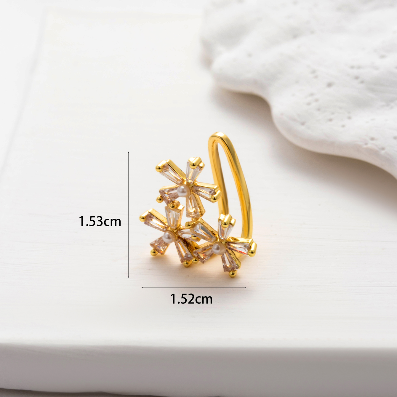 1 Piece Simple Style Classic Style Heart Shape Flower Bow Knot Inlay Copper Zircon Ear Cuffs display picture 1