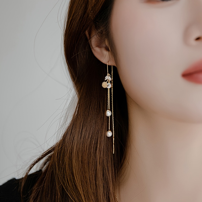 1 Pair Simple Style Classic Style Cherry Plating Inlay Zinc Alloy Rhinestones Gold Plated Ear Line display picture 3