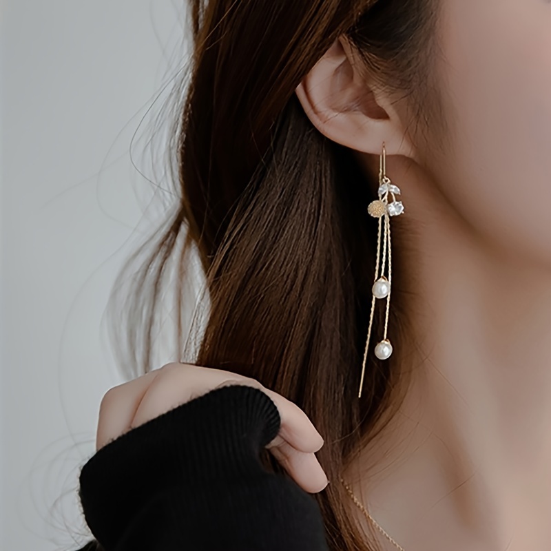 1 Pair Simple Style Classic Style Cherry Plating Inlay Zinc Alloy Rhinestones Gold Plated Ear Line display picture 2