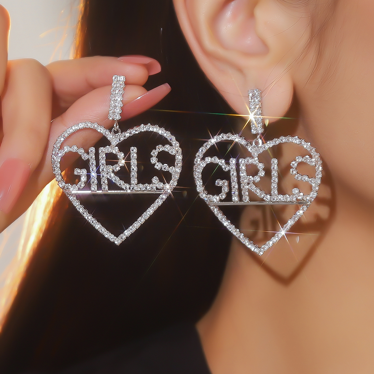 1 Pair IG Style Elegant Lady Letter Tassel Heart Shape Inlay Copper Alloy Rhinestones Drop Earrings display picture 3