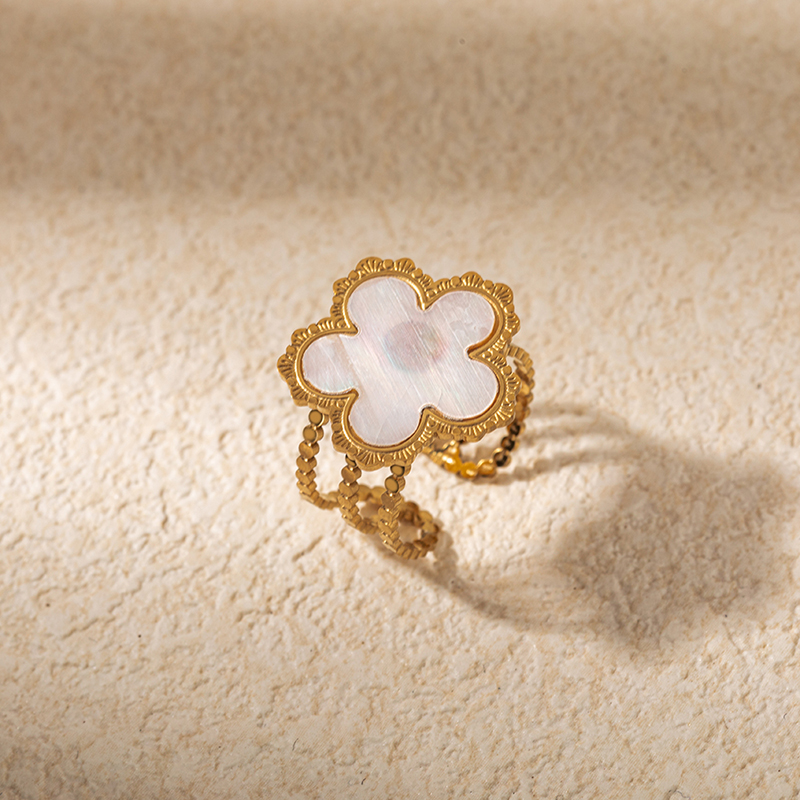 Elegant Cute Sweet Flower 304 Stainless Steel Gold Plated Open Rings In Bulk display picture 3