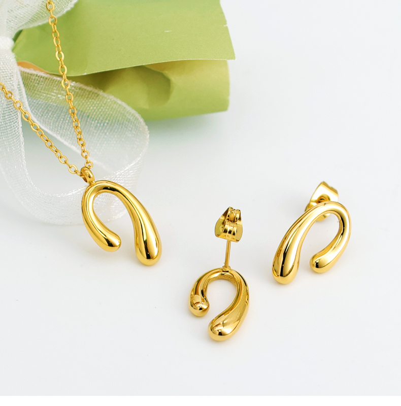 304 Stainless Steel 18K Gold Plated Simple Style Plating U Shape Earrings Necklace display picture 4