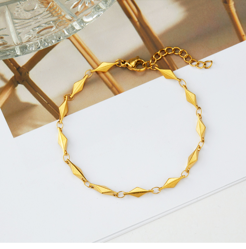 304 Stainless Steel 18K Gold Plated Simple Style Commute Solid Color Bracelets Necklace display picture 11