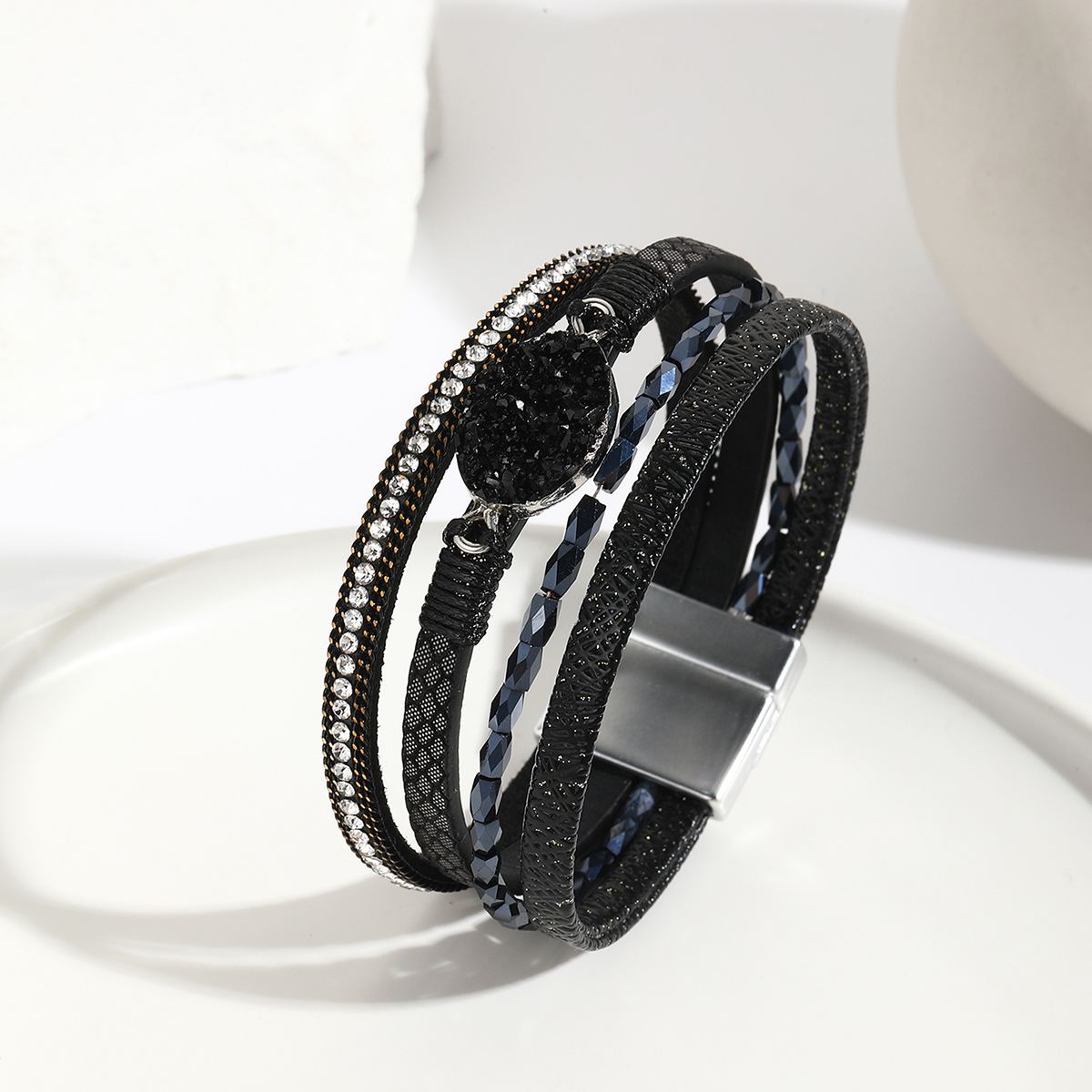 Modern Style Classic Style Geometric Pu Leather Beaded Inlay Artificial Crystal Zircon Women's Bangle display picture 10