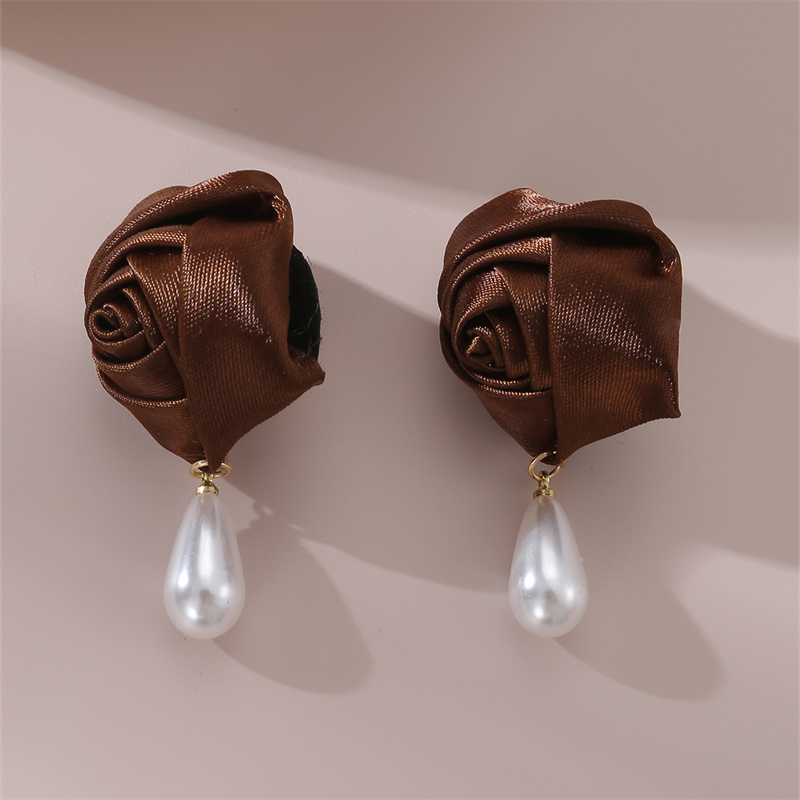 1 Paire Mignon Dame Sucré Fleur Perle Artificielle Chiffon Boucles D'Oreilles display picture 45