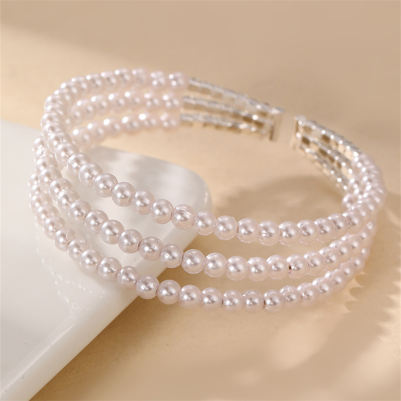 Simple Style Geometric Artificial Gemstones Artificial Pearl Zinc Alloy Layered Inlay Rhinestones Pearl Women's Wristband display picture 34