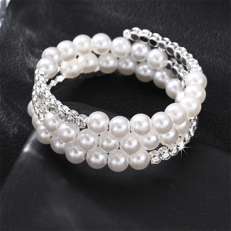 Style Simple Géométrique Pierres Précieuses Artificielles Perle Artificielle Alliage De Zinc Couches Incruster Strass Perle Femmes Bracelet display picture 15