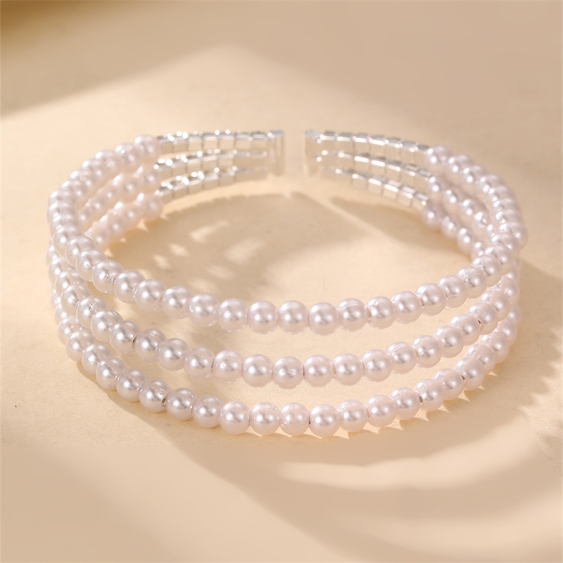 Simple Style Geometric Artificial Gemstones Artificial Pearl Zinc Alloy Layered Inlay Rhinestones Pearl Women's Wristband display picture 33