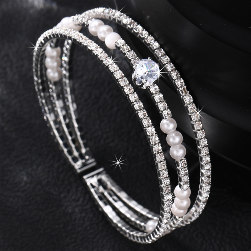 Simple Style Geometric Artificial Gemstones Artificial Pearl Zinc Alloy Layered Inlay Rhinestones Pearl Women's Wristband display picture 4