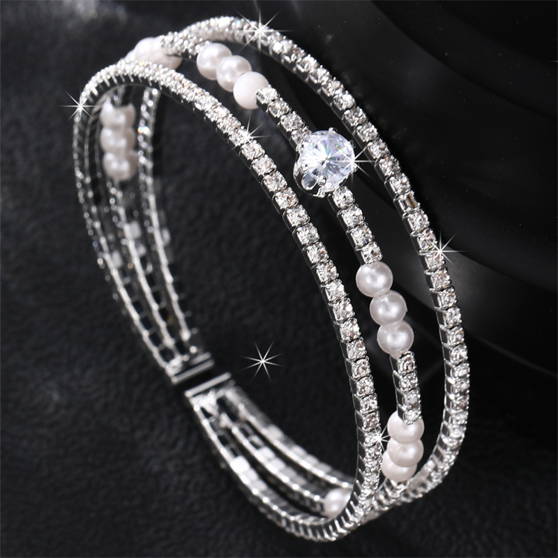 Style Simple Géométrique Pierres Précieuses Artificielles Perle Artificielle Alliage De Zinc Couches Incruster Strass Perle Femmes Bracelet display picture 4