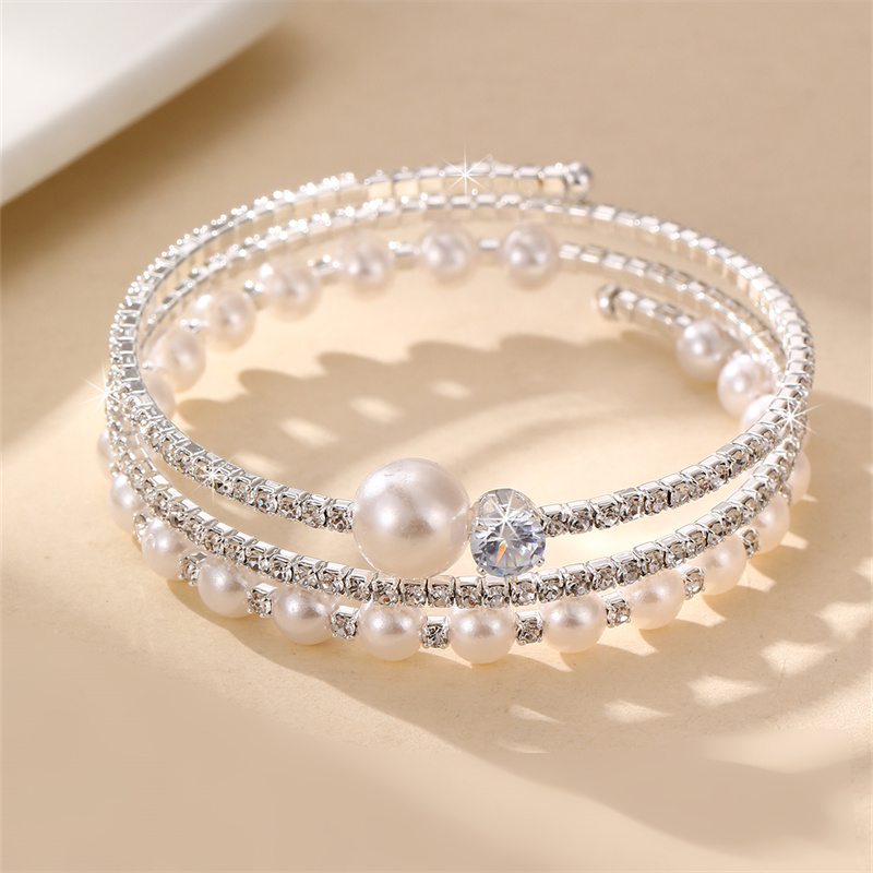 Style Simple Géométrique Pierres Précieuses Artificielles Perle Artificielle Alliage De Zinc Couches Incruster Strass Perle Femmes Bracelet display picture 29