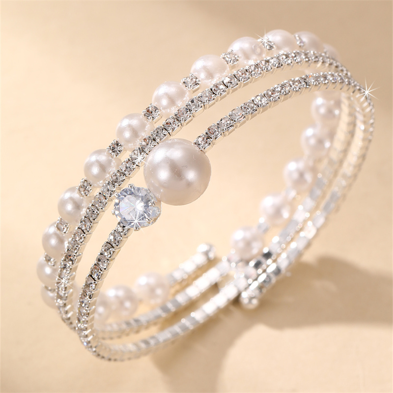 Simple Style Geometric Artificial Gemstones Artificial Pearl Zinc Alloy Layered Inlay Rhinestones Pearl Women's Wristband display picture 30