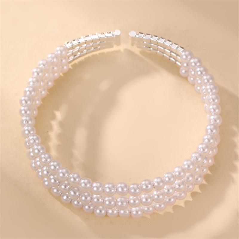 Simple Style Geometric Artificial Gemstones Artificial Pearl Zinc Alloy Layered Inlay Rhinestones Pearl Women's Wristband display picture 36