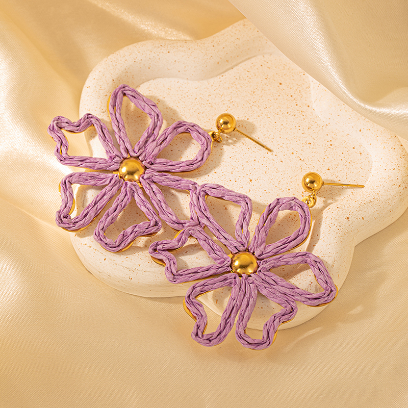 1 Pair Elegant Sweet Artistic Flower Plating 304 Stainless Steel Raffia Gold Plated Drop Earrings display picture 4