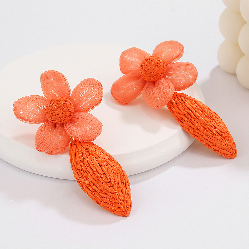 1 Pair Lady Beach Sweet Carrot Flower Raffia Drop Earrings display picture 6