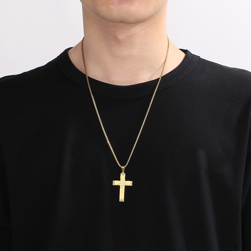 304 Stainless Steel 18K Gold Plated Hip-Hop Plating Cross Pendant Necklace display picture 5