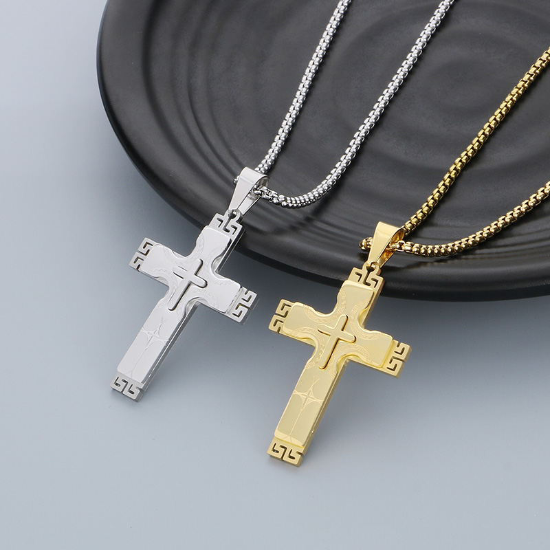 304 Stainless Steel 18K Gold Plated Hip-Hop Plating Cross Pendant Necklace display picture 10