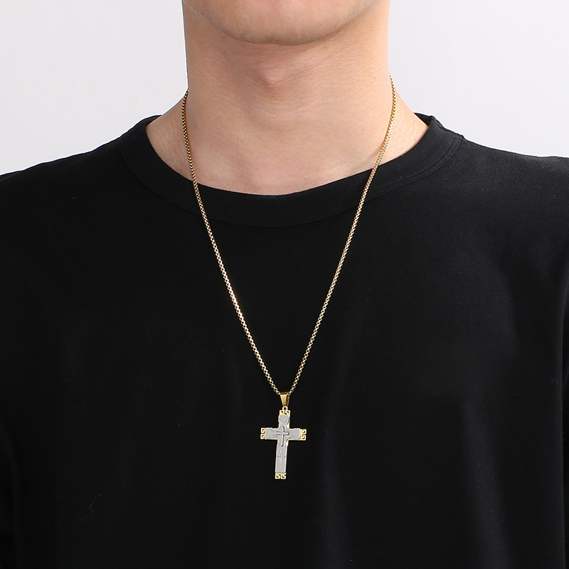 304 Stainless Steel 18K Gold Plated Hip-Hop Plating Cross Pendant Necklace display picture 12