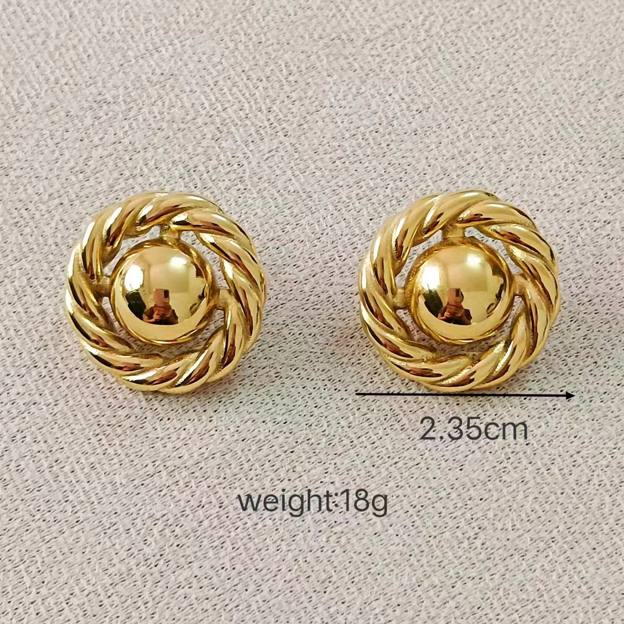 1 Pair Basic Modern Style Classic Style Round Solid Color Plating 304 Stainless Steel Metal 18K Gold Plated Ear Studs display picture 1