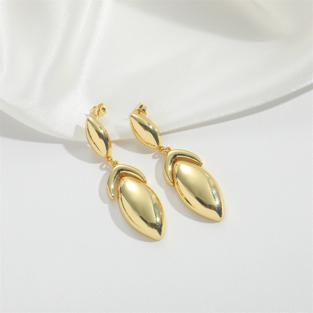 1 Pair Vintage Style Simple Style Commute Round Solid Color Hollow Out Copper 14K Gold Plated Drop Earrings Earrings display picture 10