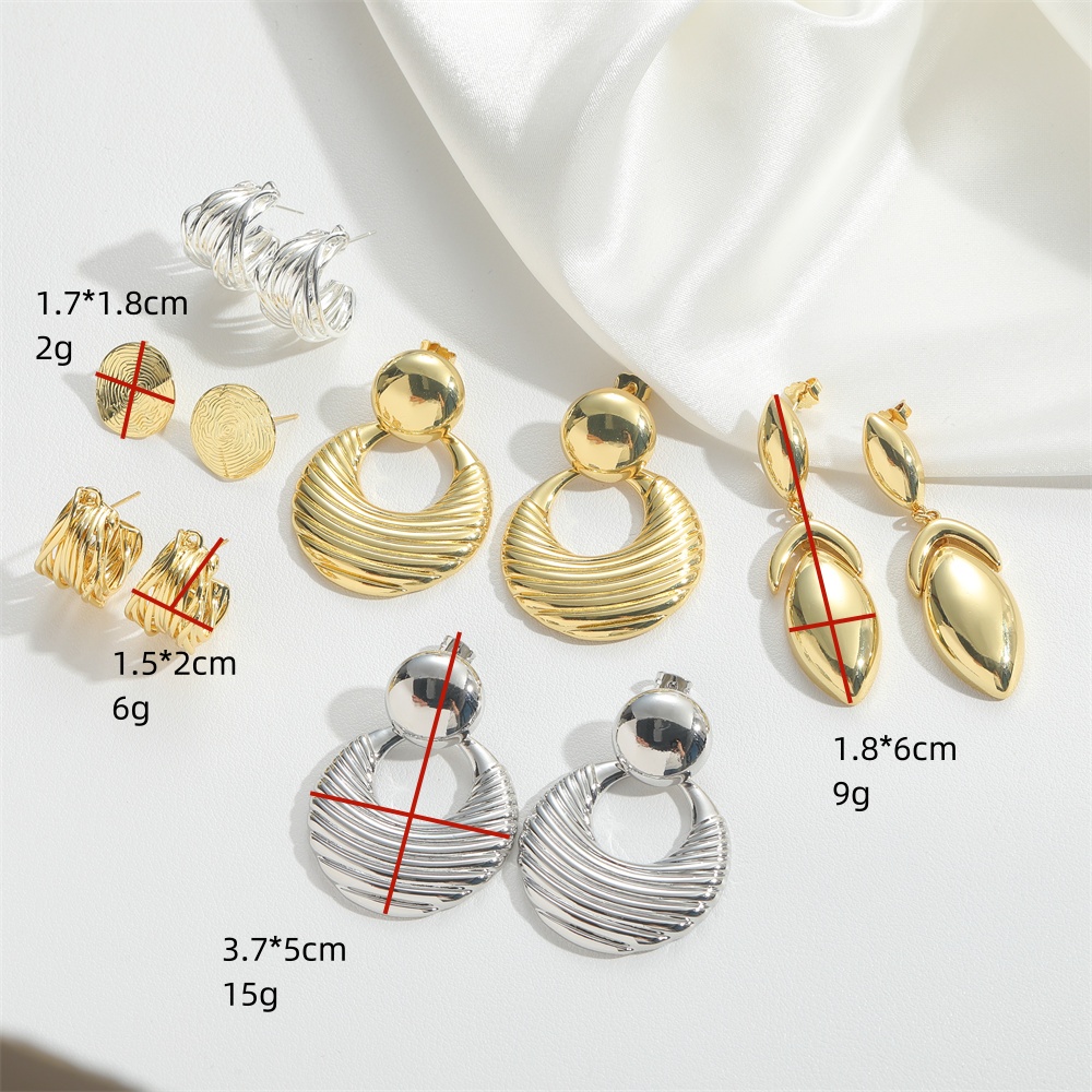 1 Pair Vintage Style Simple Style Commute Round Solid Color Hollow Out Copper 14K Gold Plated Drop Earrings Earrings display picture 8