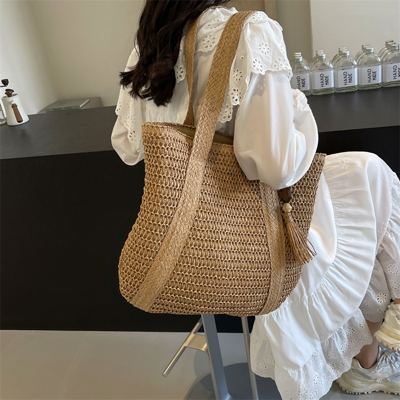 Femmes Moyen Paille Couleur Unie Vacances Plage Tisser Fermeture Éclair Sac D'Épaule display picture 5