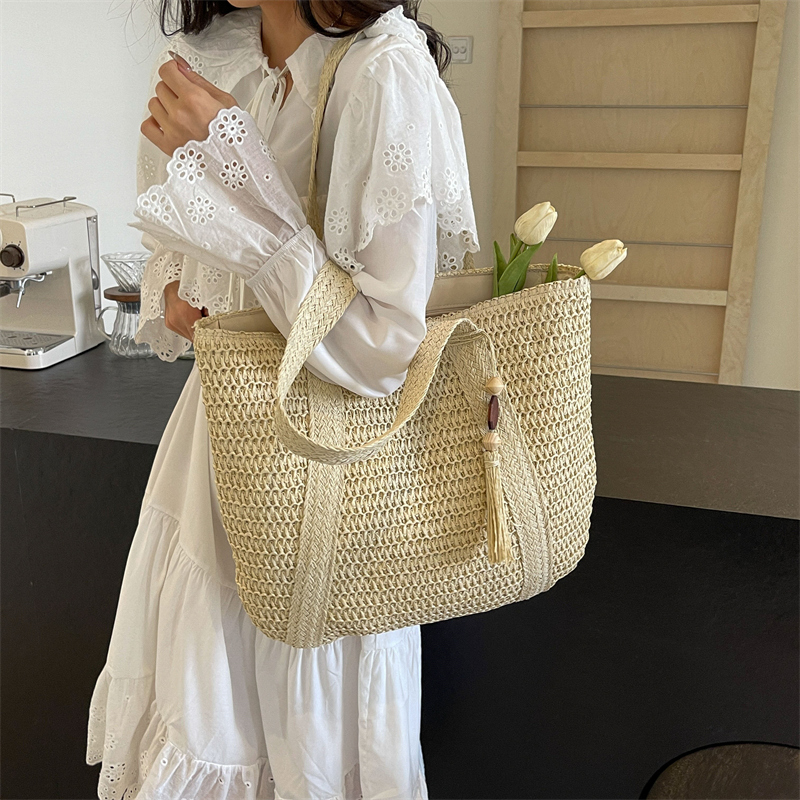 Femmes Moyen Paille Couleur Unie Vacances Plage Tisser Fermeture Éclair Sac D'Épaule display picture 8