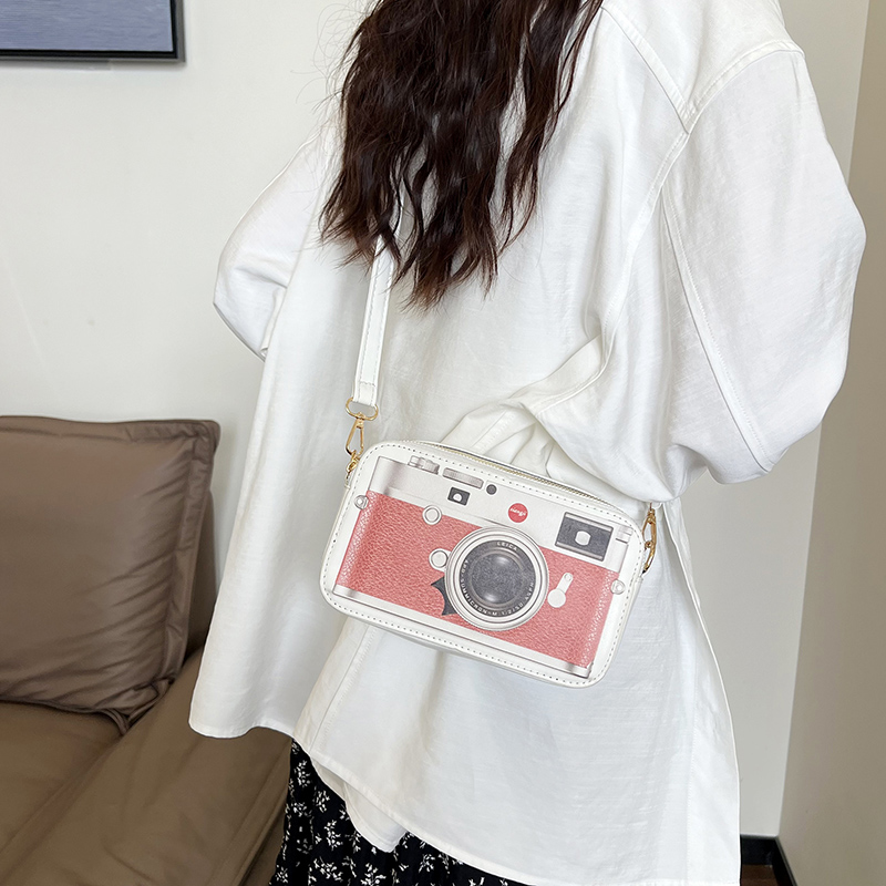 Women's Medium Canvas Camera Vintage Style Zipper Camera Bag display picture 1