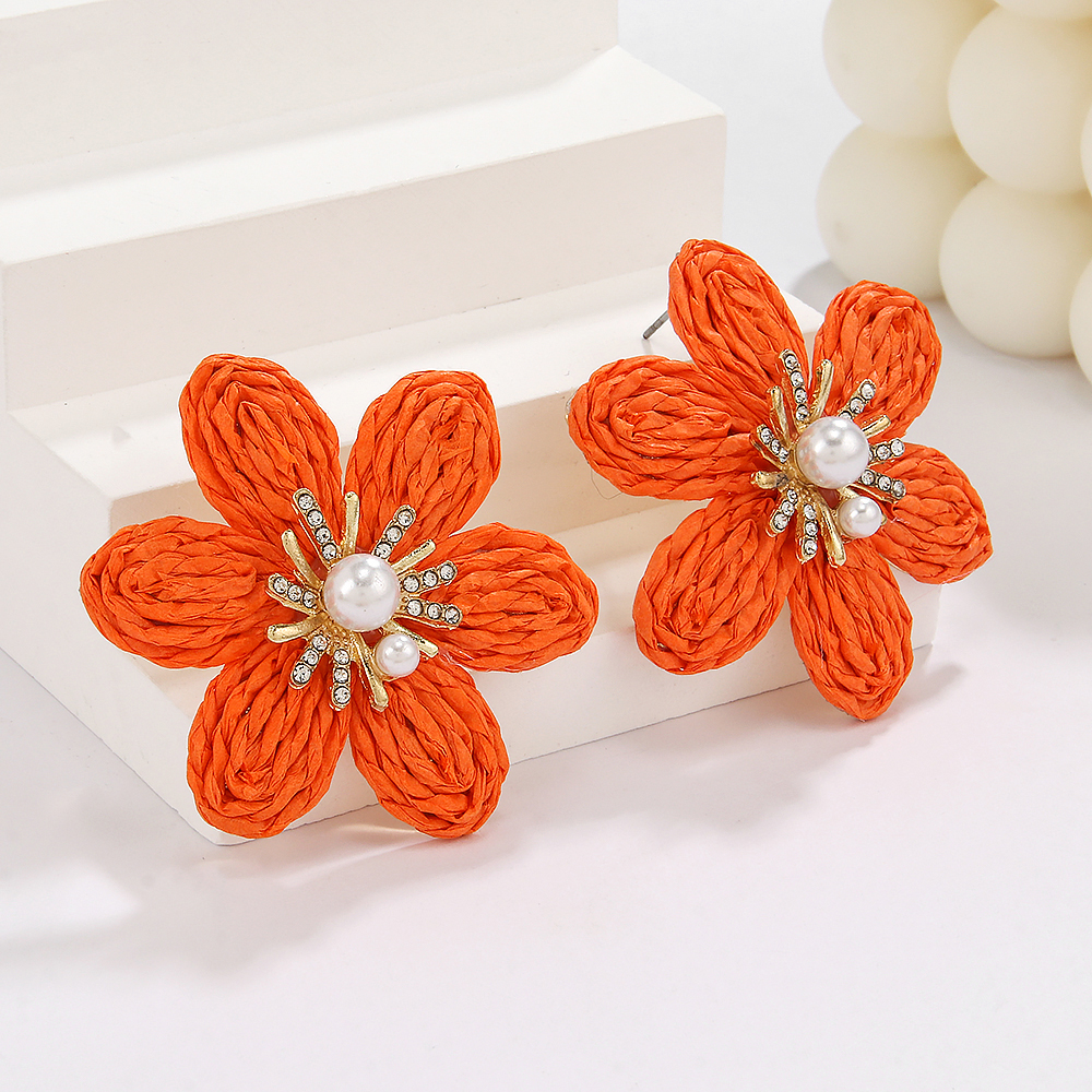 1 Pair Hawaiian Modern Style Sweet Flower Inlay Imitation Pearl Alloy Raffia Imitation Pearl Drop Earrings display picture 5
