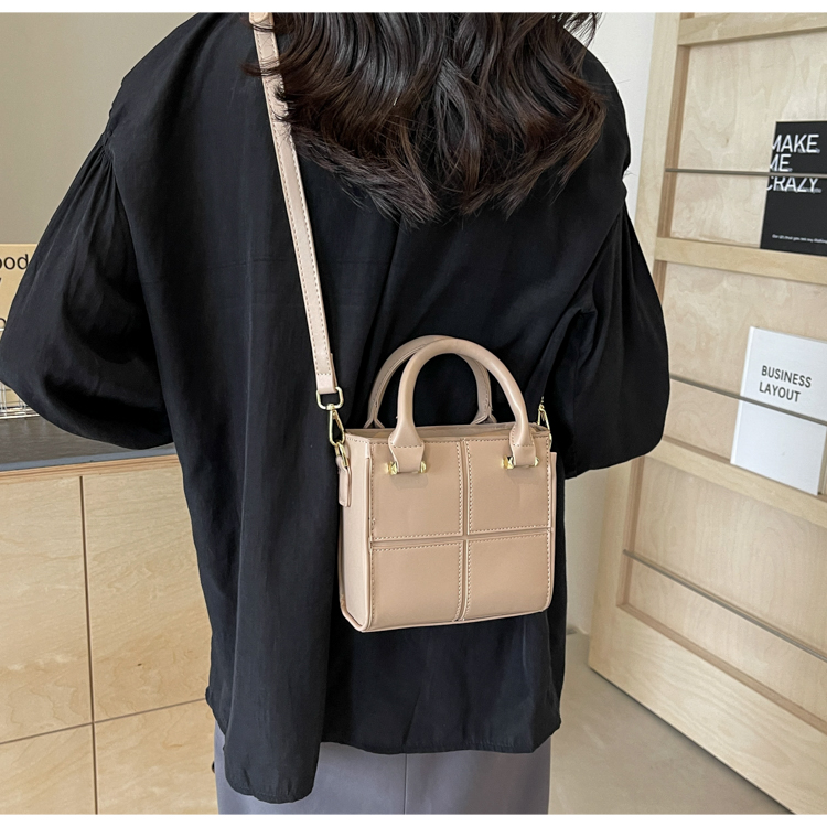 Women's Medium Pu Leather Solid Color Vintage Style Classic Style Sewing Thread Magnetic Buckle Crossbody Bag display picture 11