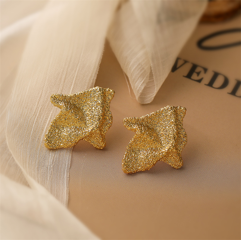 1 Pair Elegant Streetwear Water Droplets Plating Copper Gold Plated Ear Studs display picture 6
