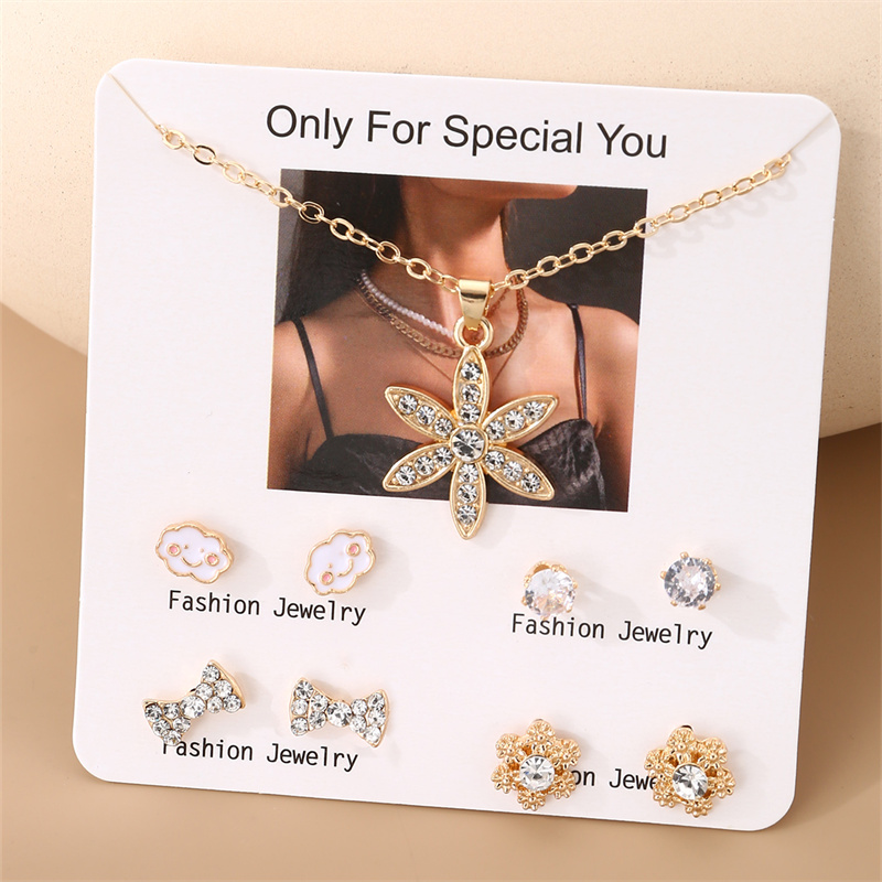 IG Style Modern Style Simple Style Fruit Heart Shape Bow Knot Alloy Inlay Artificial Pearls Rhinestones Women's Earrings Necklace display picture 18