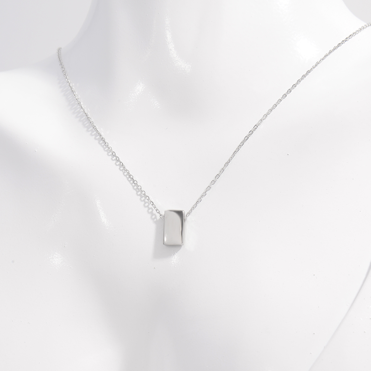 Sterling Silver White Gold Plated Elegant Glam Romantic Plating Triangle Round Rectangle Pendant Necklace display picture 8