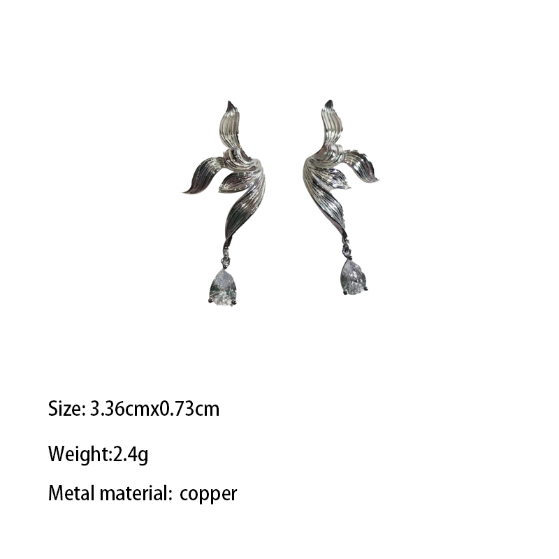 1 Pair Simple Style Classic Style Bird Plating Carving Copper Gold Plated Dangling Earrings display picture 4