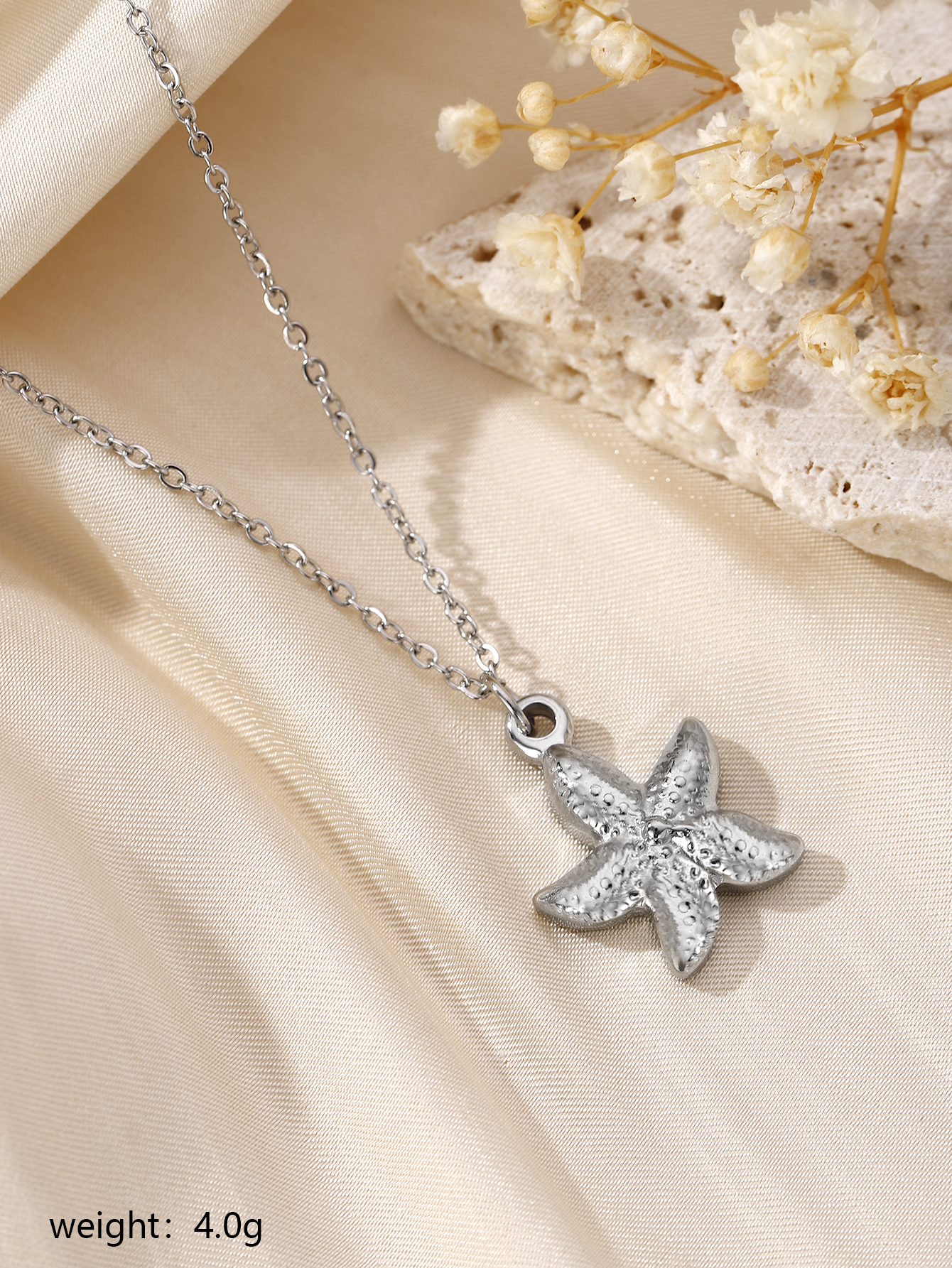 304 Stainless Steel Silver Plated Modern Style Simple Style Commute Starfish Heart Shape Shell Pendant Necklace display picture 40